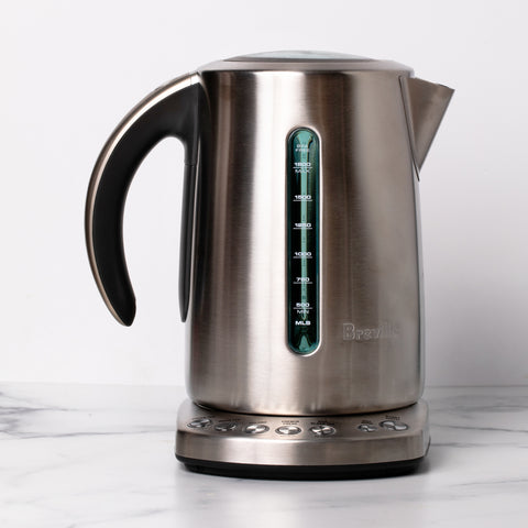 https://www.smithtea.com/cdn/shop/files/BrevilleVariableTempKettle-productphoto_large.jpg?v=1691778416